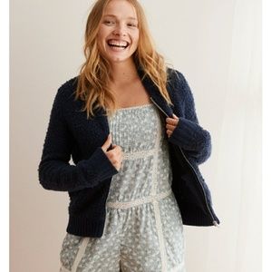 Aerie zip up sweater RIDICULOUS SOFT ❤